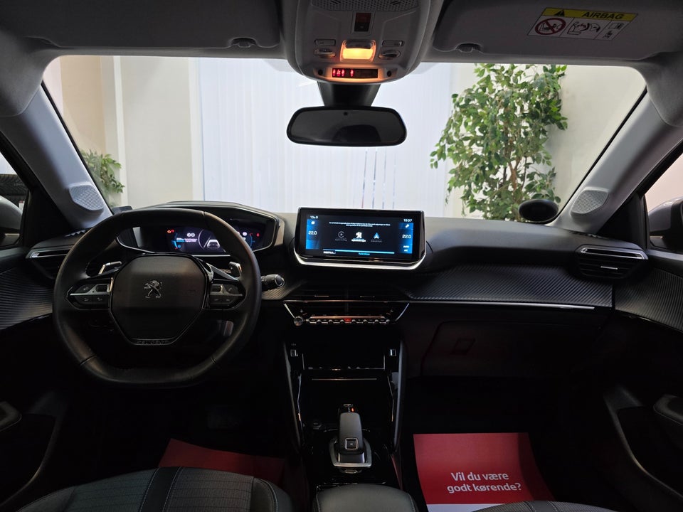 Peugeot 208 1,2 PureTech 100 Allure EAT8 5d