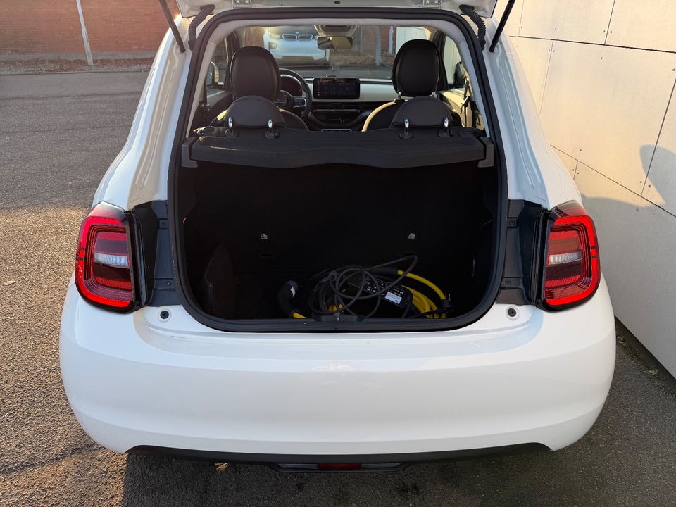 Fiat 500e 42 Icon 3d