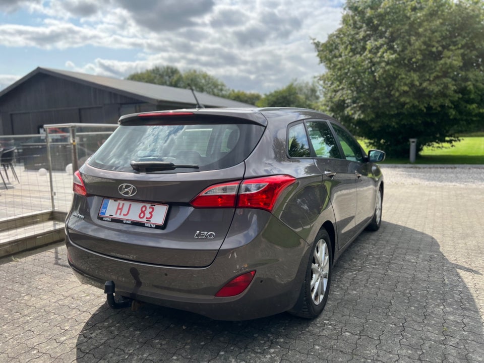 Hyundai i30 1,6 CRDi 110 Active+ CW 5d