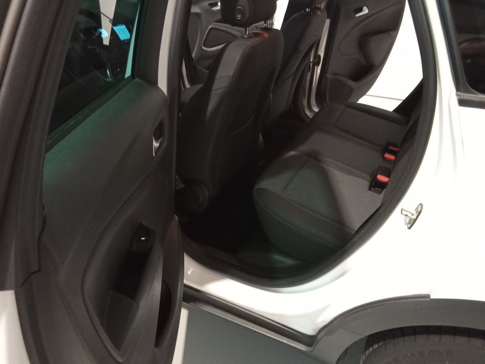 Opel Crossland X 1,2 T 110 Sport 5d