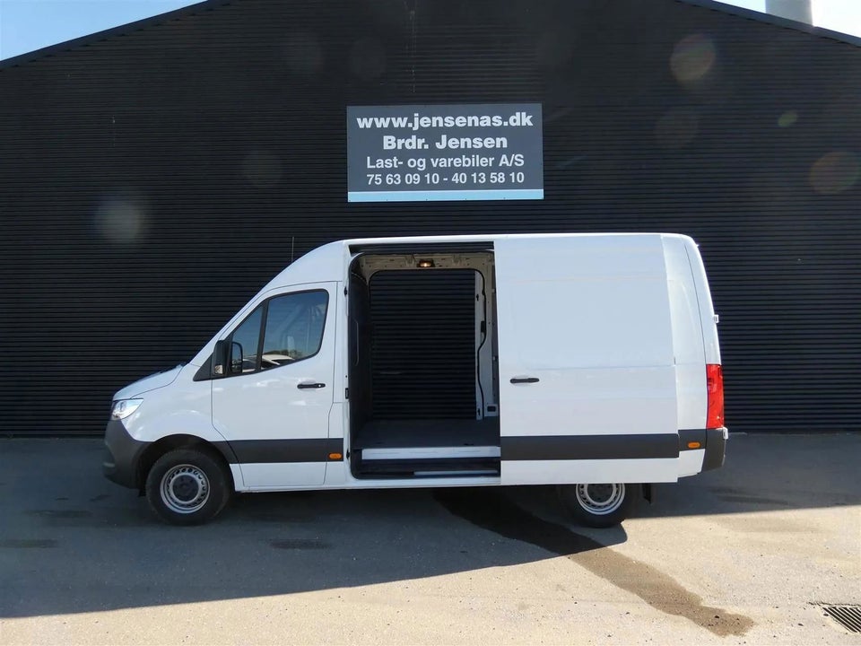 Mercedes Sprinter 317 2,0 CDi A2 Kassevogn aut. RWD