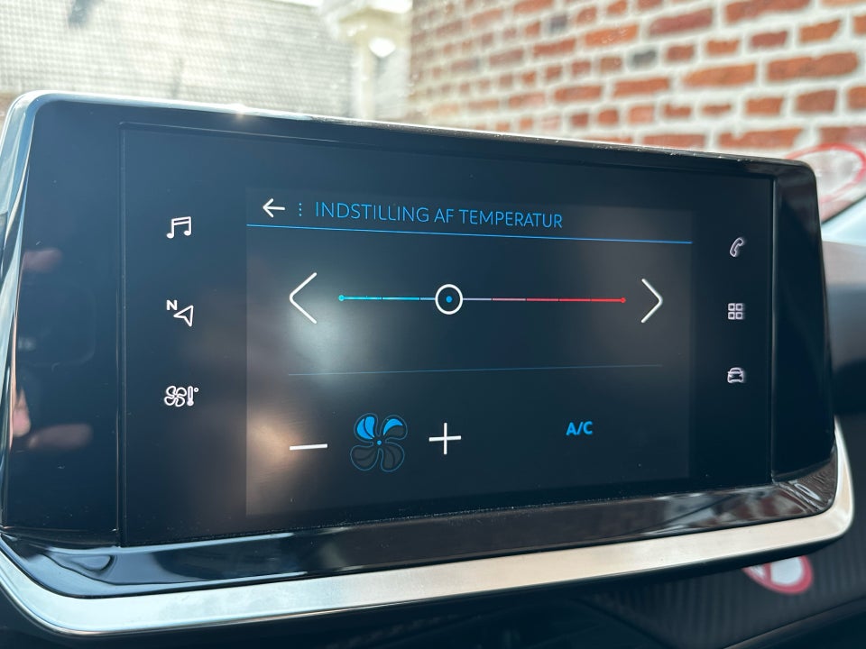 Peugeot 208 1,2 PureTech 75 Style 5d