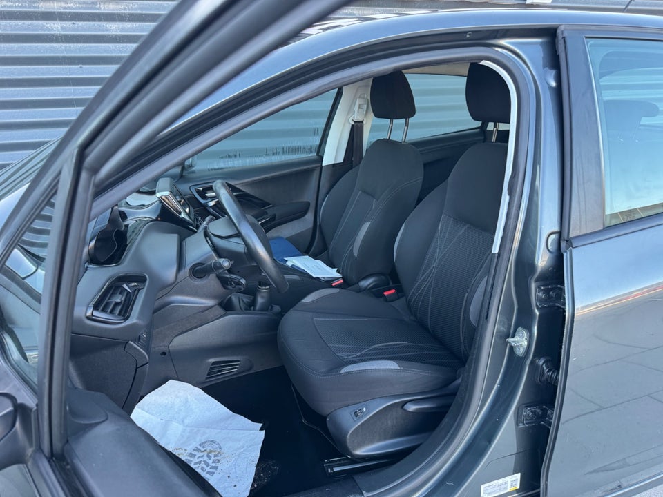 Peugeot 208 1,0 VTi Active 5d