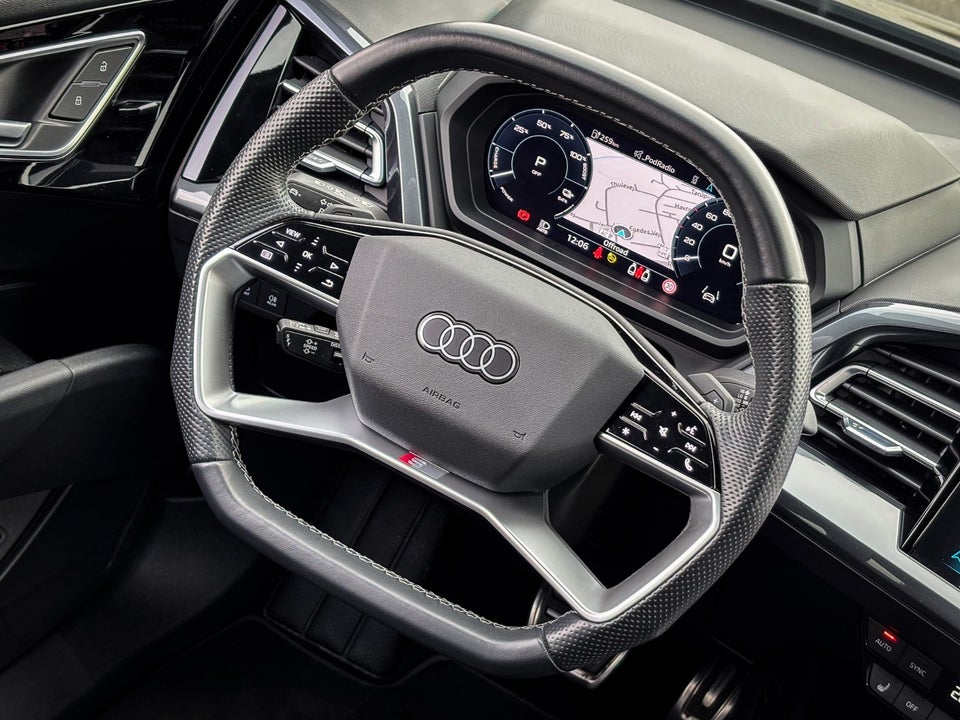 Audi Q4 e-tron 55 S-line Sportback quattro 5d