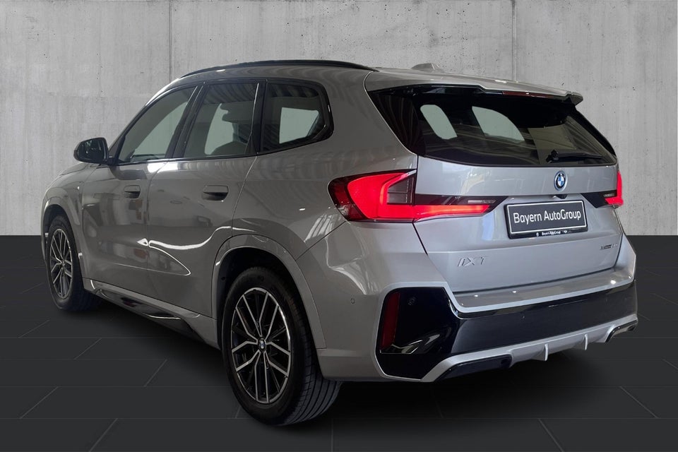 BMW iX1 xDrive30 M-Sport 5d