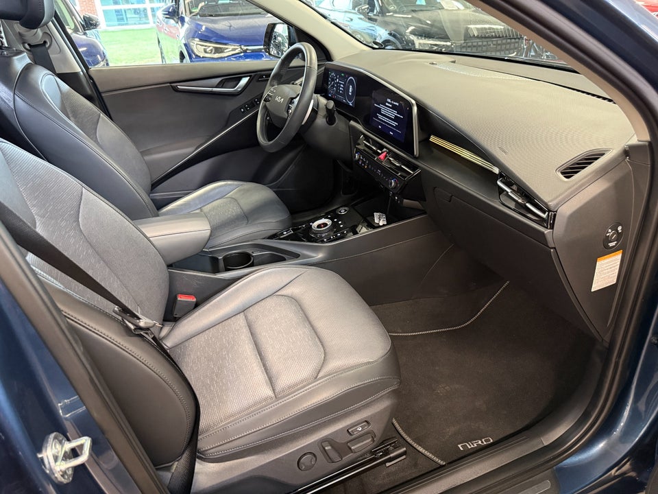 Kia Niro 64 EV Upgrade 5d