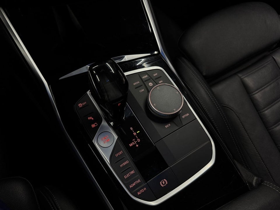 BMW 330e 2,0 Touring M-Sport aut. 5d