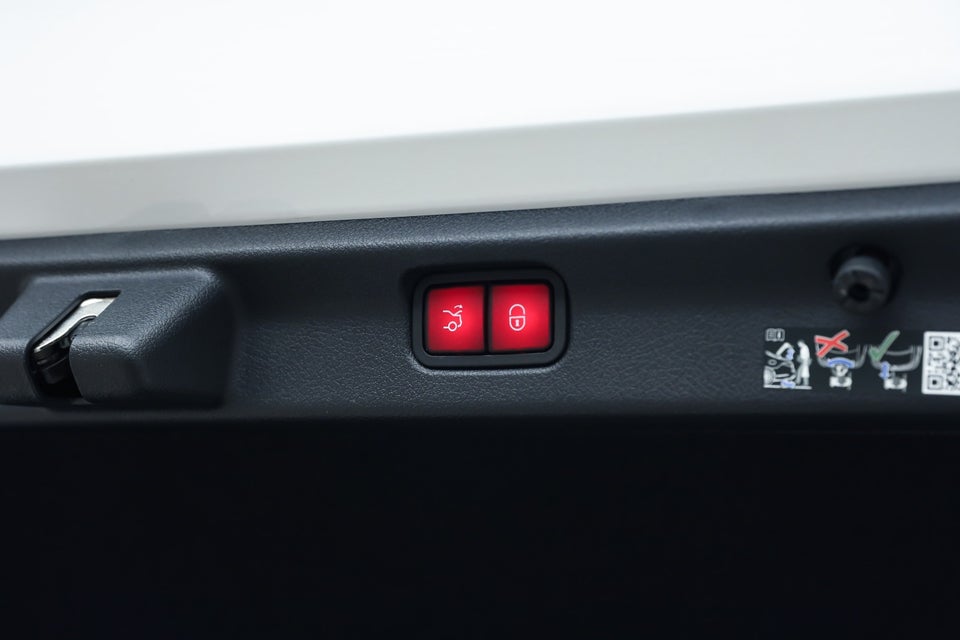 Mercedes EQE350 AMG Line Premium 4d