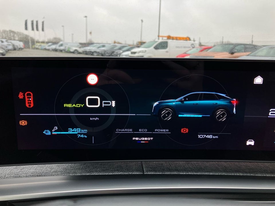 Peugeot e-3008 77 GT Pack 5d