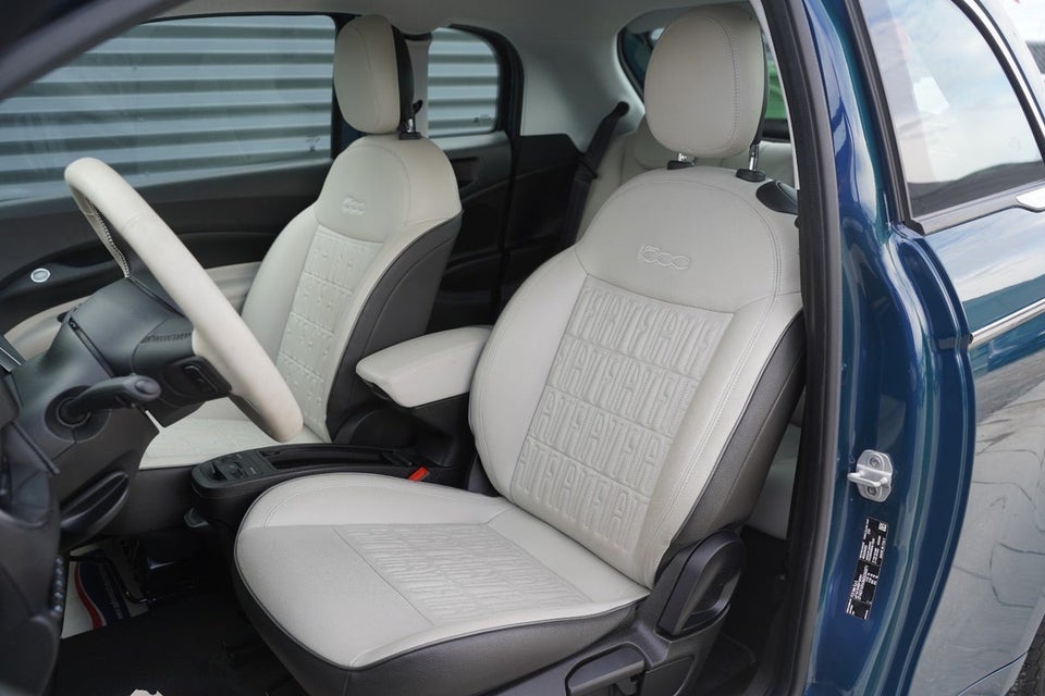 Fiat 500e 42 la Prima 3+1 4d