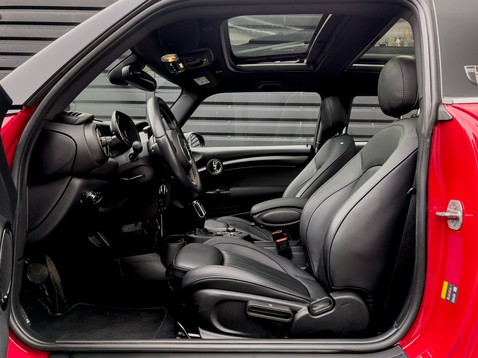 MINI Cooper SE Yours Trim 3d