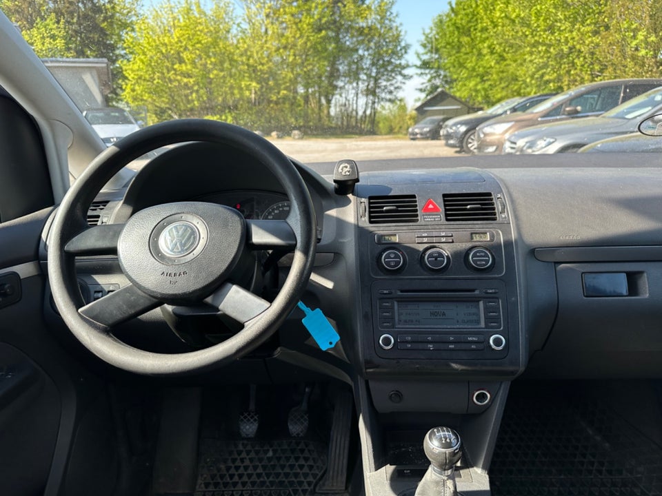 VW Touran 1,9 TDi 105 Trendline 7prs 5d