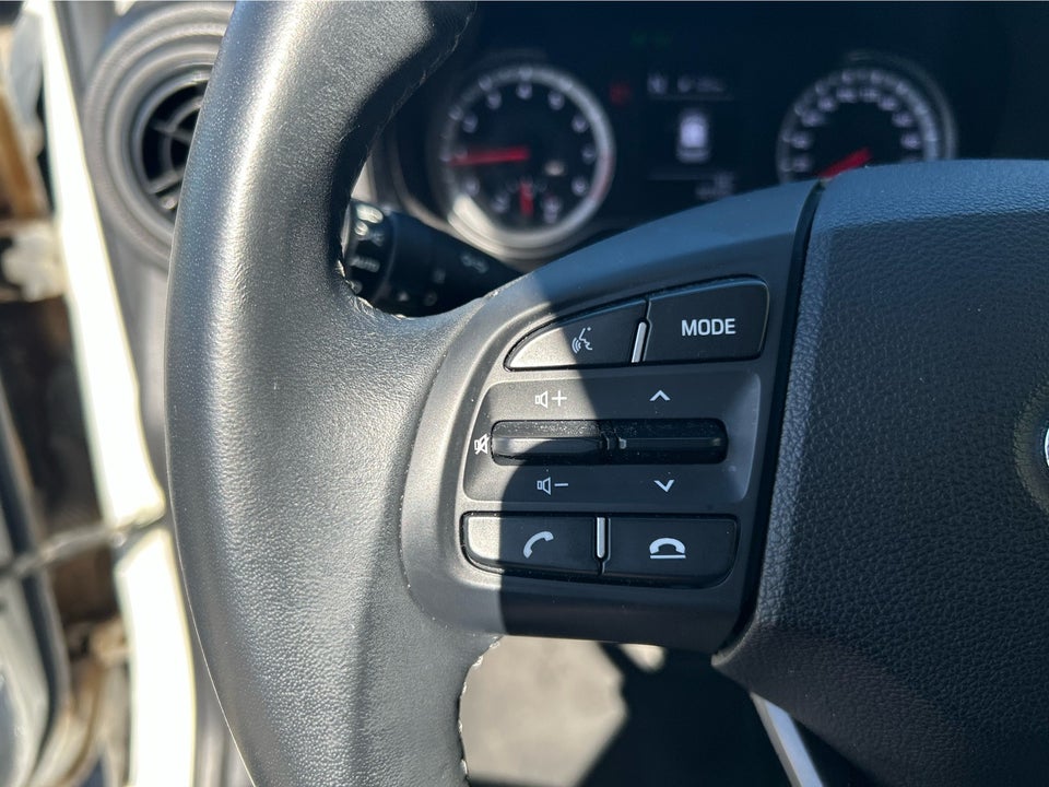 Hyundai i10 1,0 MPi Essential AMT 5d