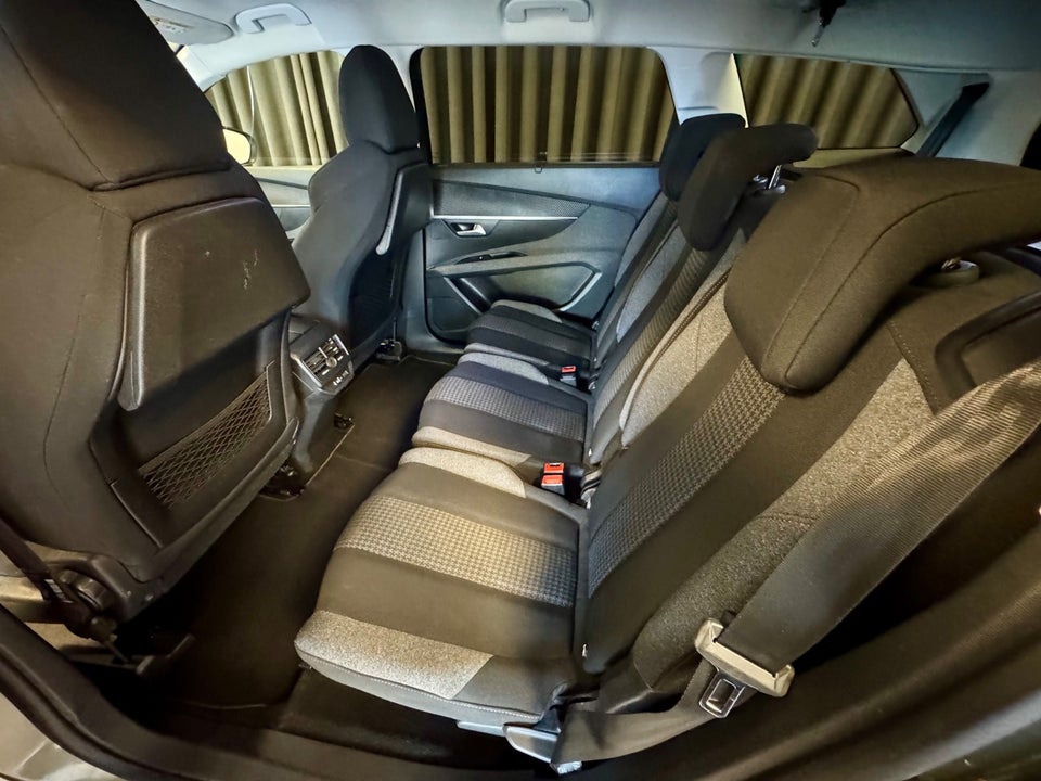 Peugeot 5008 1,6 BlueHDi 120 Allure 7prs 5d