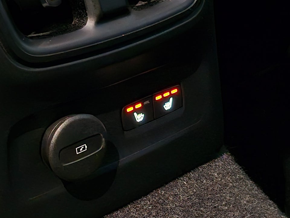 Volvo XC40 1,5 T5 ReCharge Inscription aut. 5d