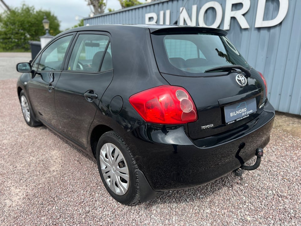 Toyota Auris 1,6 TX 5d