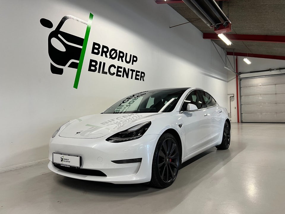 Tesla Model 3 Performance AWD 4d