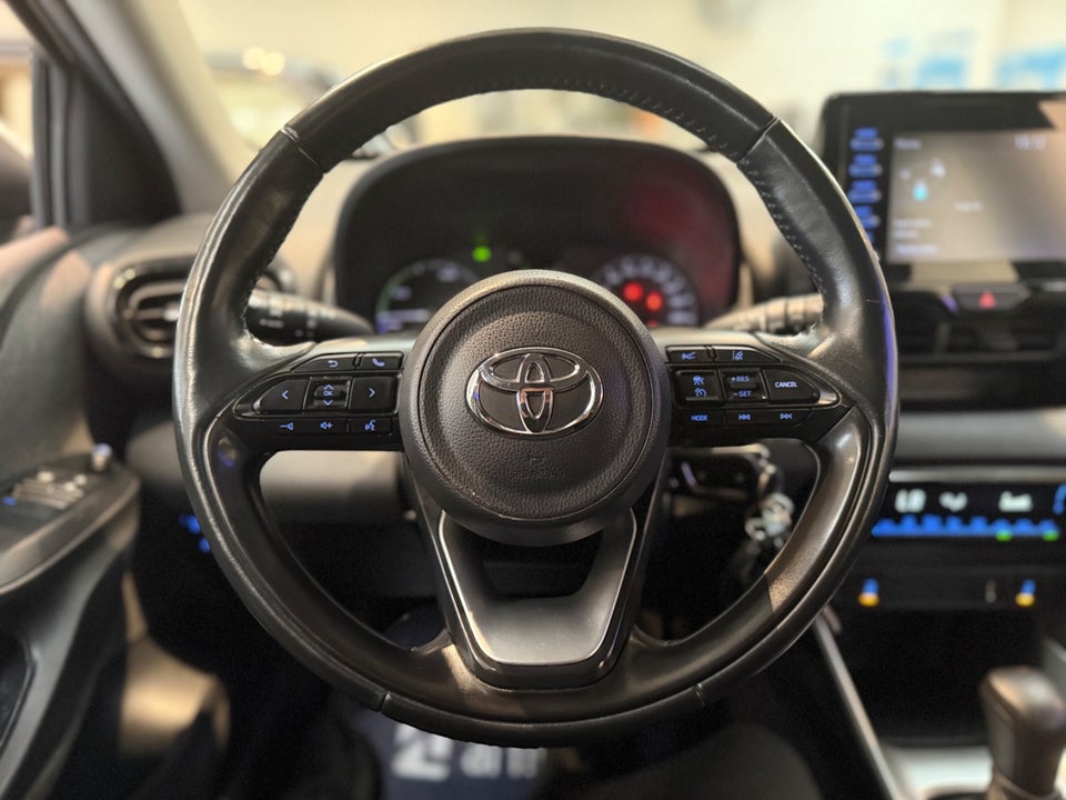 Toyota Yaris 1,5 Hybrid H1 e-CVT 5d