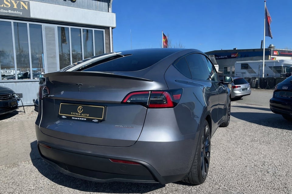 Tesla Model Y Performance AWD 5d
