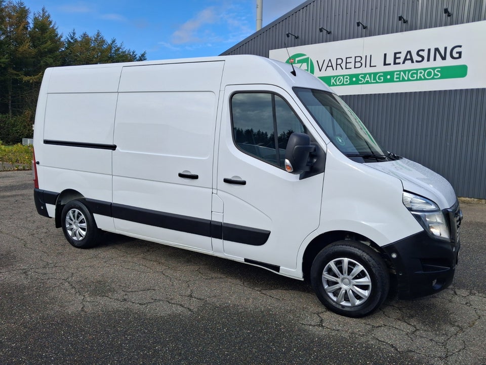 Nissan NV400 2,3 dCi 150 L2H2 Kassevogn