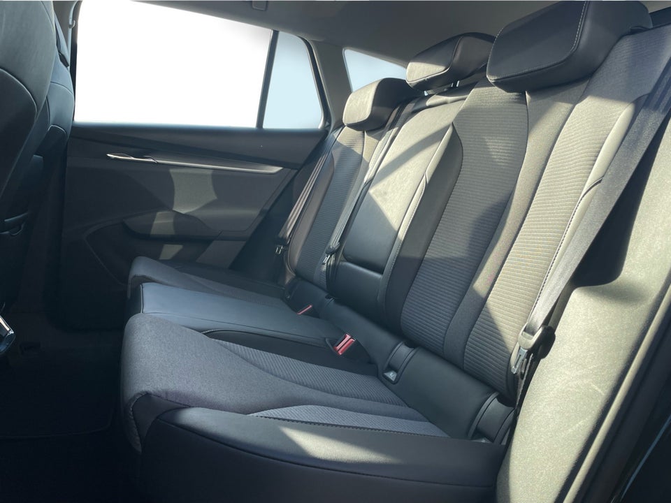 Skoda Enyaq 80 iV Loft 5d