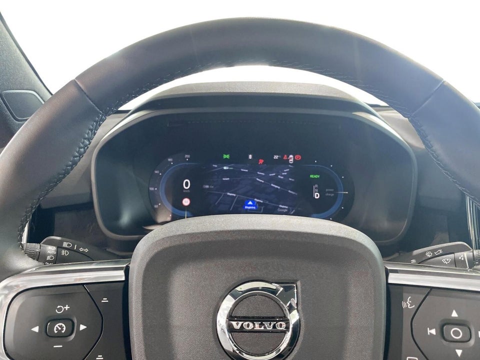 Volvo EC40 Extended Range Black Edition 5d