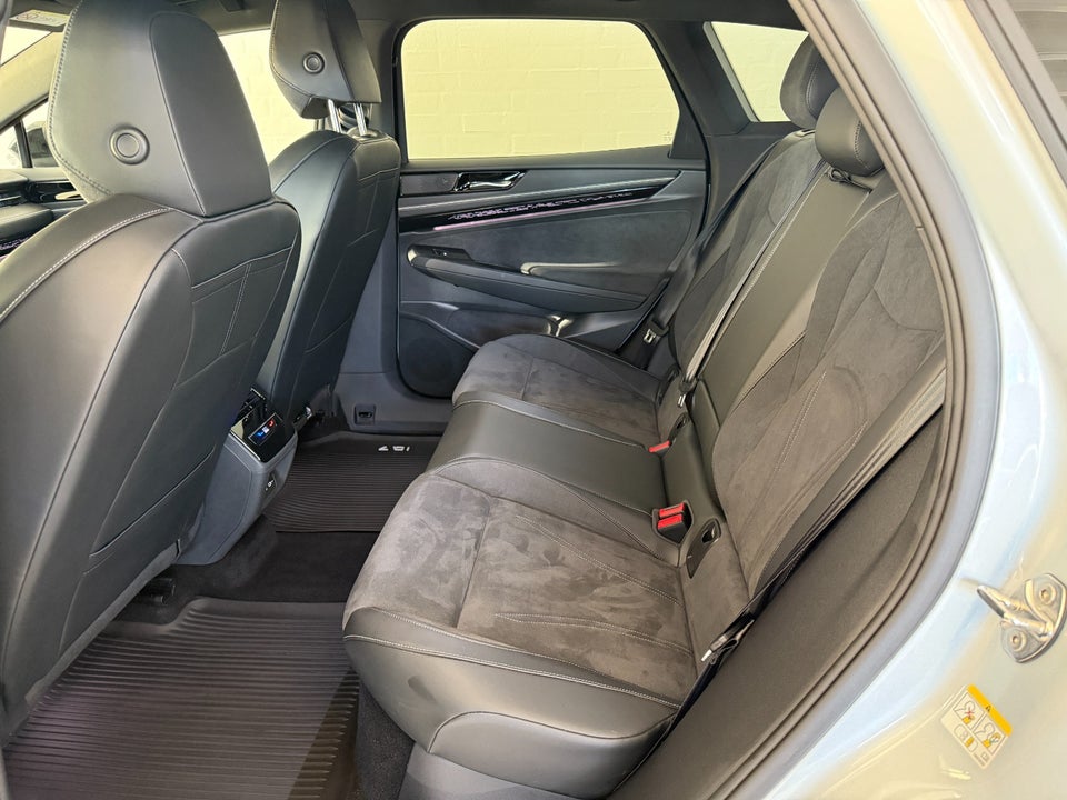 VW ID.7 77 Style Tourer 5d