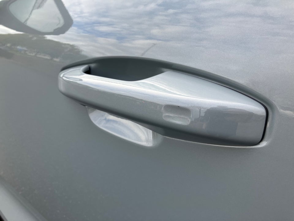 Volvo EX40 Extended Range Plus 5d