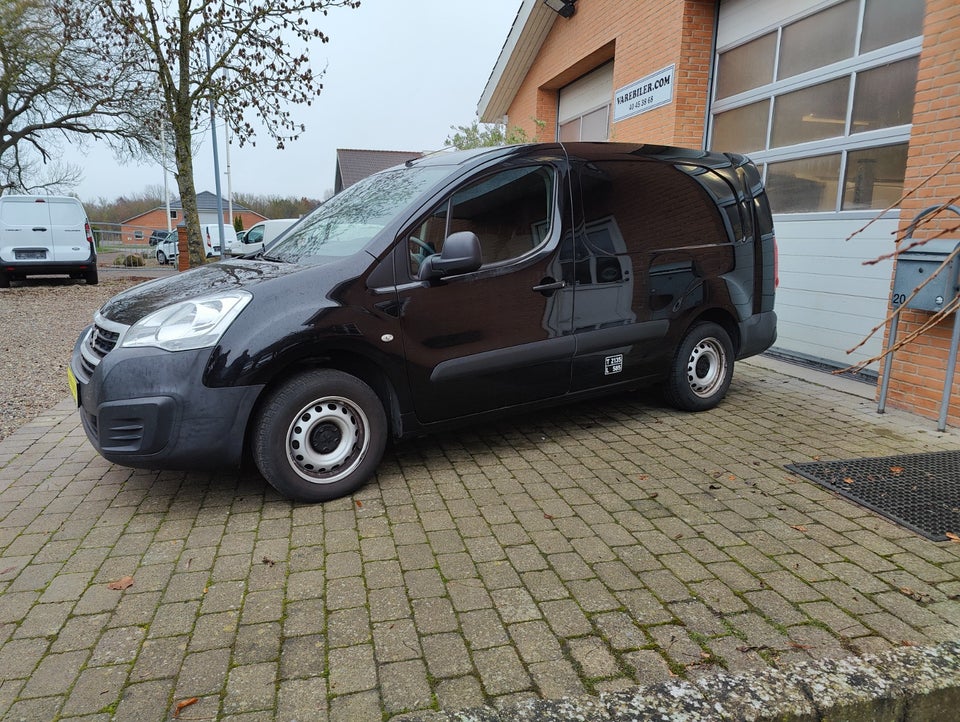 Peugeot Partner 1,6 BlueHDi 100 L2 Flex Van 5d