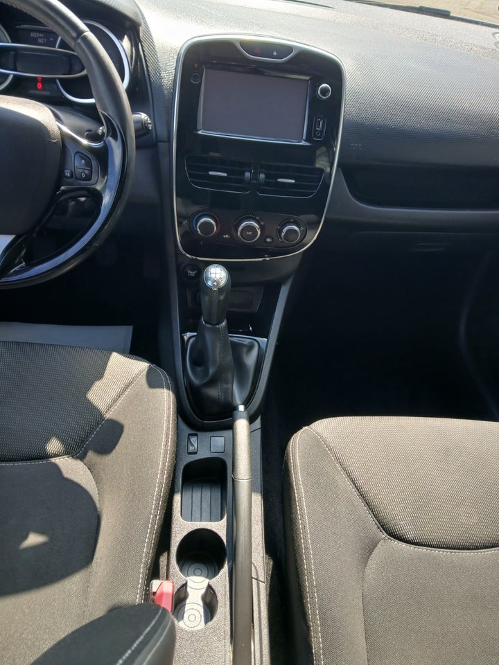 Renault Clio IV 0,9 TCe 90 Expression 5d