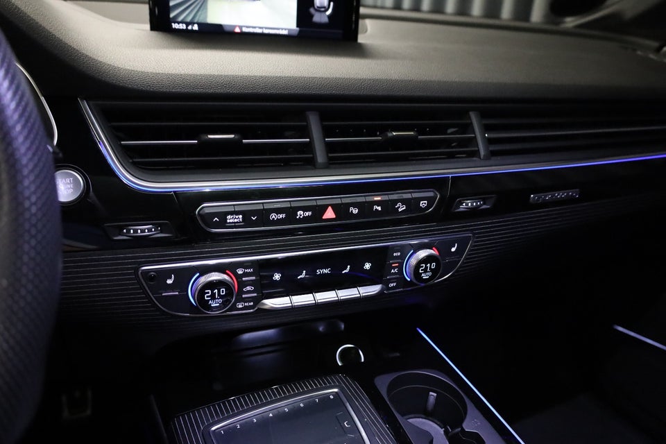 Audi Q7 3,0 TDi 272 S-line quattro Tiptr. 7prs 5d