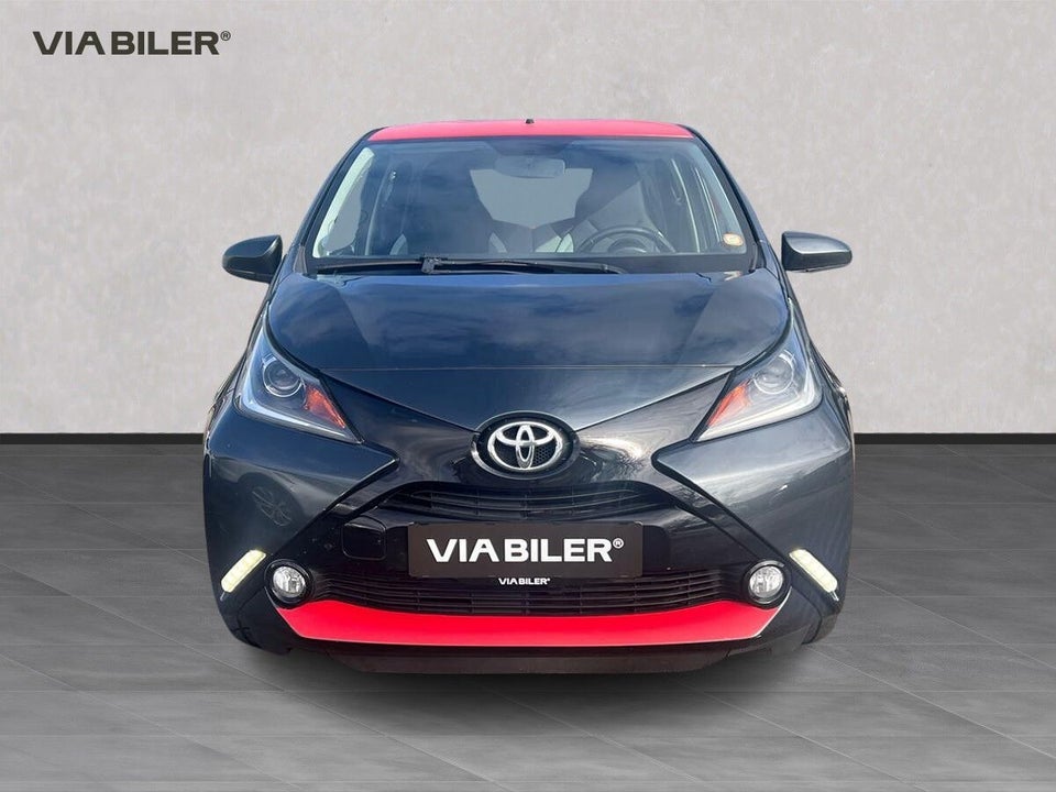 Toyota Aygo 1,0 VVT-i x-press 5d