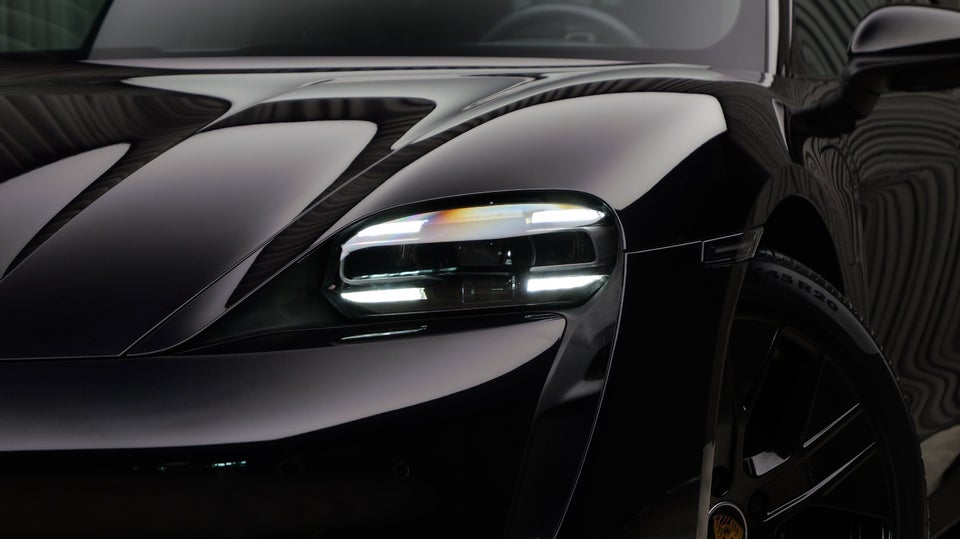 Porsche Taycan 4d