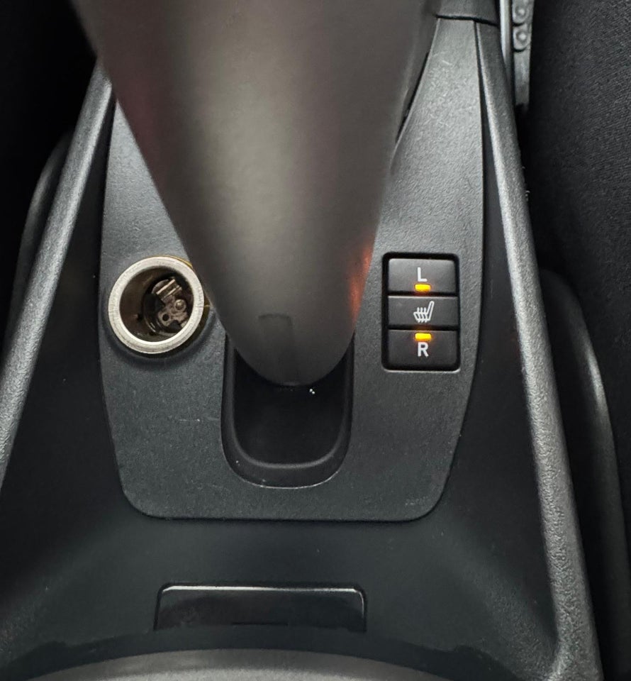 Toyota Auris 1,3 T2 5d