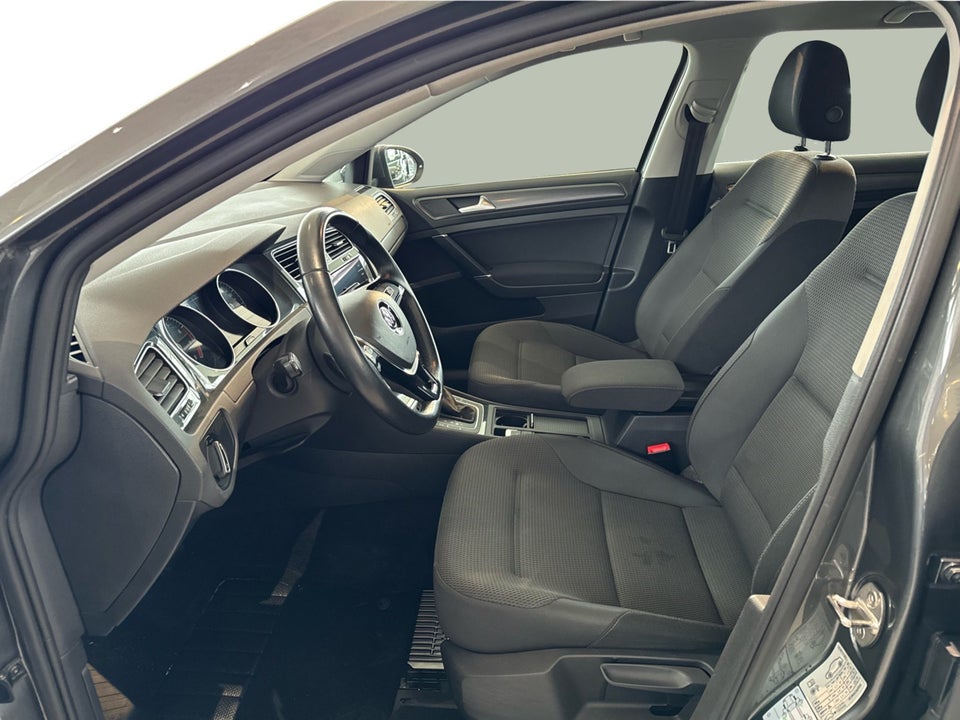 VW Golf VII 1,5 TSi 130 Comfortline Variant DSG 5d