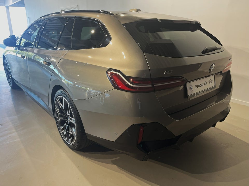 BMW i5 eDrive40 Touring M-Sport 5d