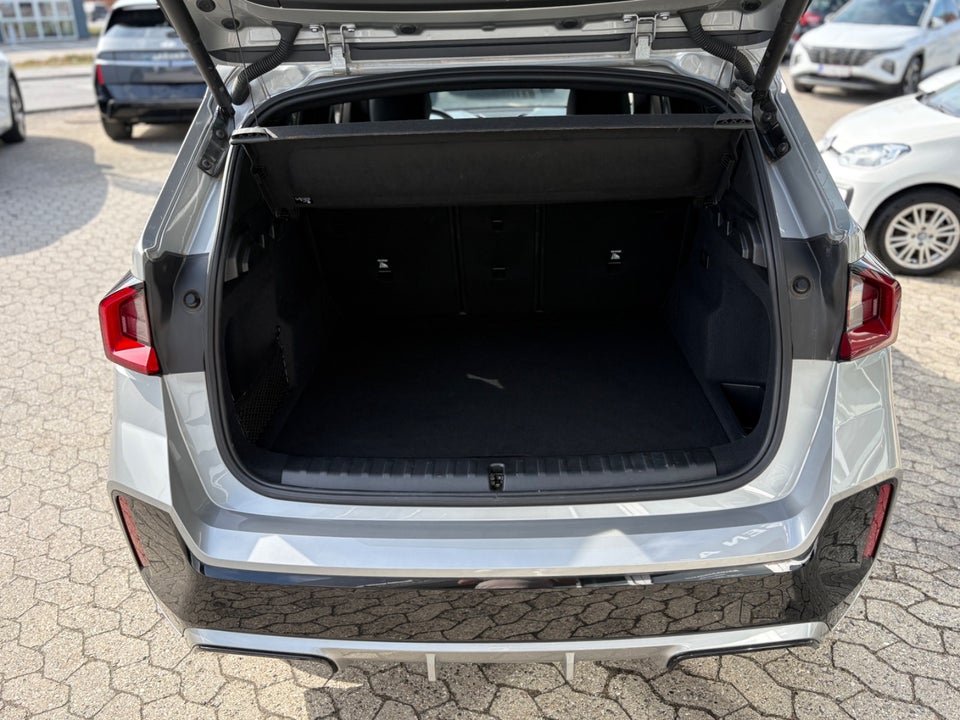 BMW iX1 eDrive20 M-Sport 5d