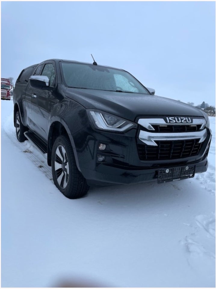 Isuzu D-Max 1,9 TD 163 Crew Cab Black Edition 4d