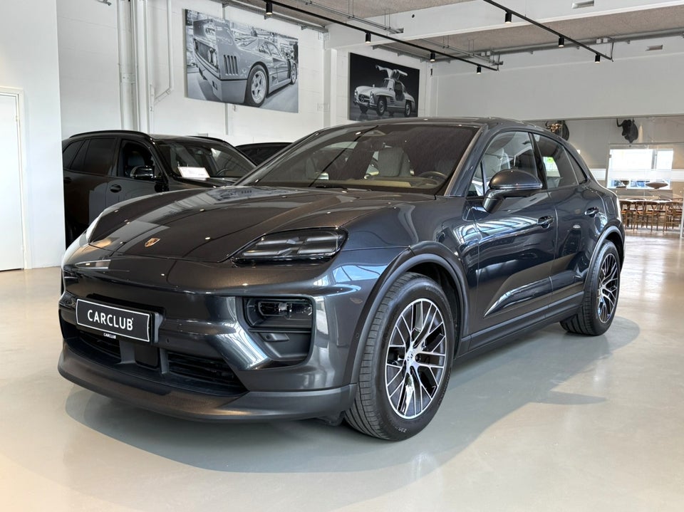 Porsche Macan 4 5d