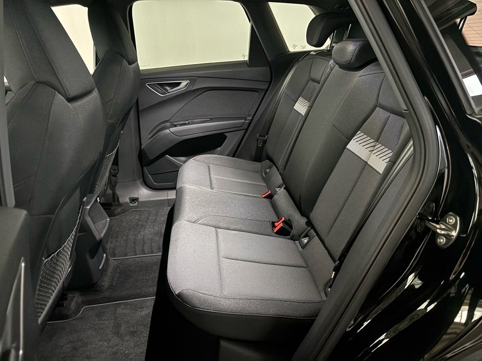 Audi Q4 e-tron 45 Progress 5d