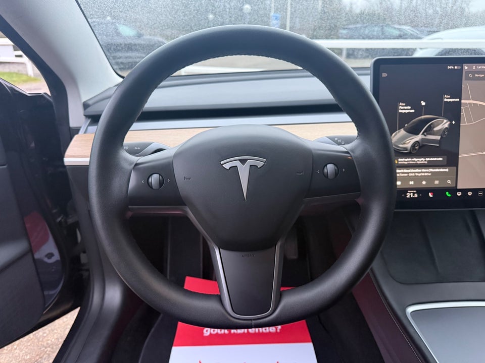 Tesla Model 3 Long Range AWD 4d