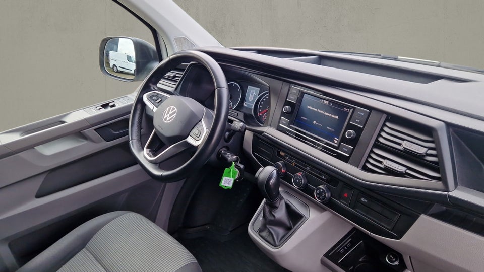 VW Transporter 2,0 TDi 150 Kassevogn DSG lang