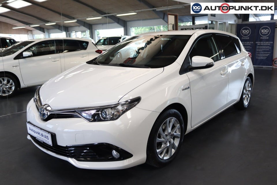 Toyota Auris 1,8 Hybrid H2+ CVT 5d