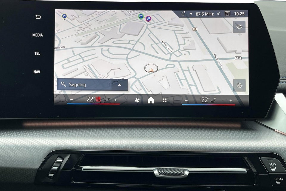 BMW iX1 eDrive20 M-Sport 5d