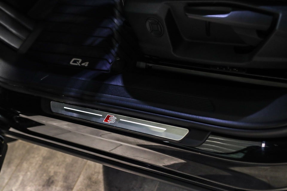 Audi Q4 e-tron 45 S-line Sportback quattro 5d