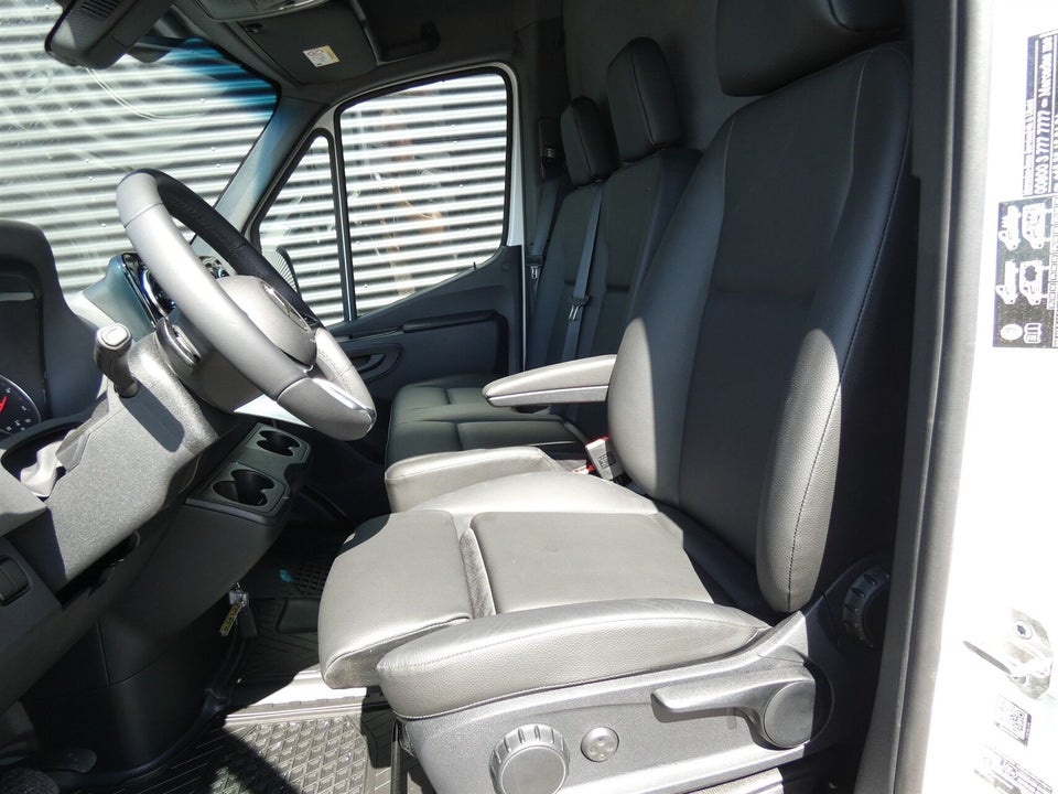 Mercedes Sprinter 317 2,0 CDi A2 Kassevogn PRO aut. RWD