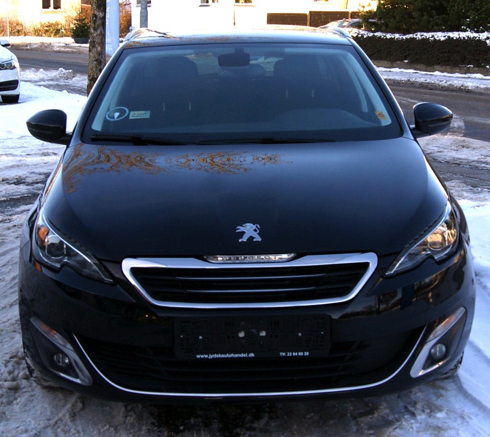 Peugeot 308 1,2 e-THP 130 Allure SW 5d