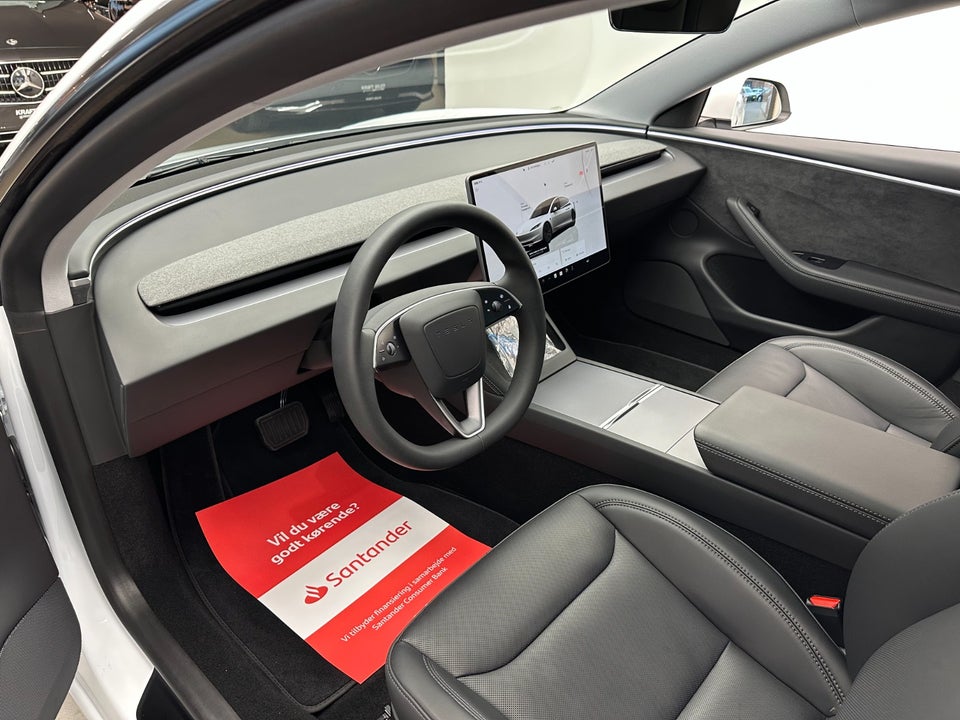 Tesla Model 3 Long Range AWD 4d