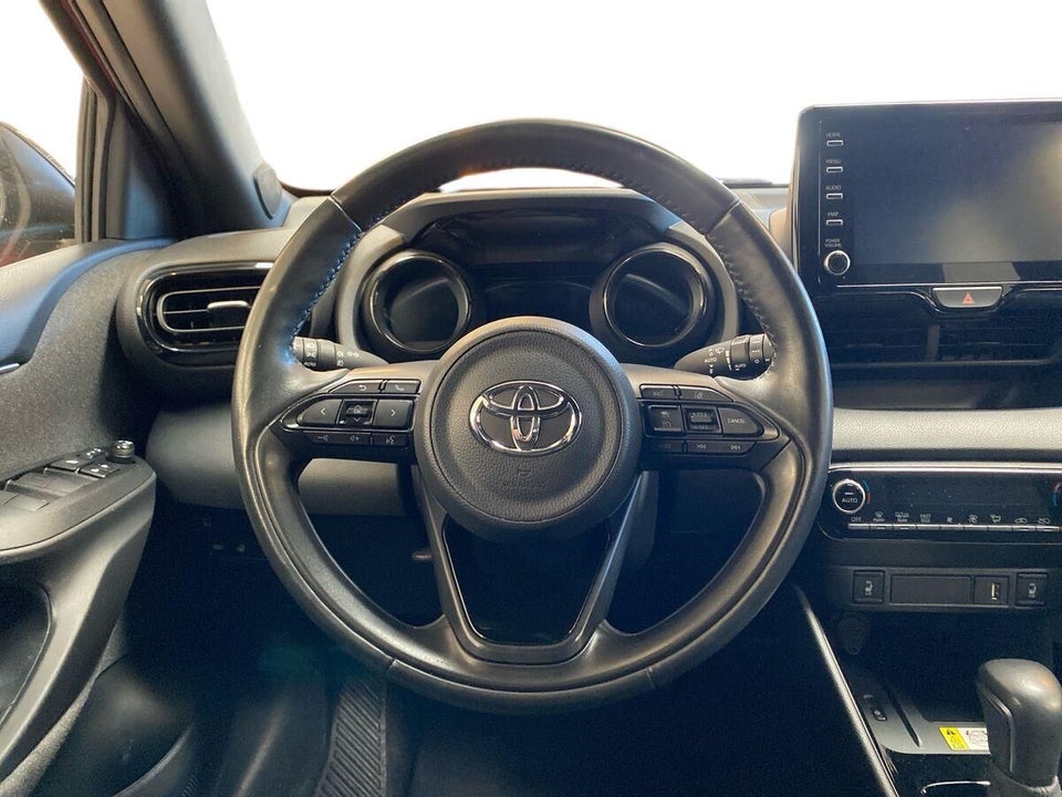 Toyota Yaris 1,5 Hybrid H3 Premier Edition e-CVT 5d