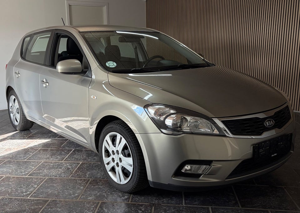 Kia Ceed 1,6 CRDi 90 Active 5d